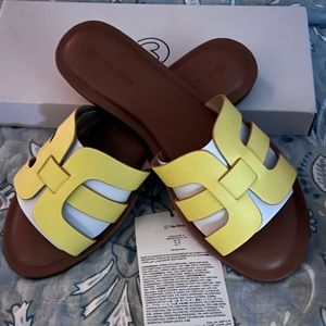 The drop lemon yellow leather sandals